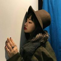 女生头像ins高级感对镜照不露脸 图片 1