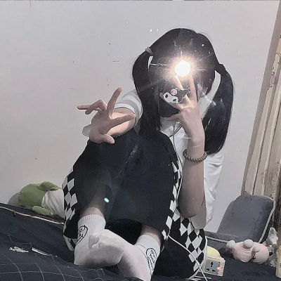 女生头像侧脸丸子头 图片 4