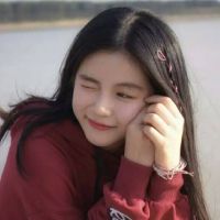冷淡风头像女 图片 2