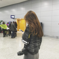 女生面向大海背影头像 图片 6