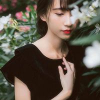 充满夏天气息的头像女生意境 图片 1